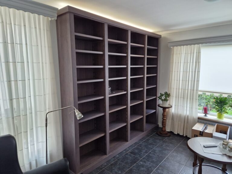 Meubelmakerij Geesteren - Wandkast zijkant -CowMeubelen.nl