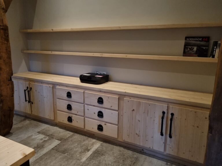 Meubelmakerij Geesteren - Wandmeubel met boekenplank - CowMeubelen.nl