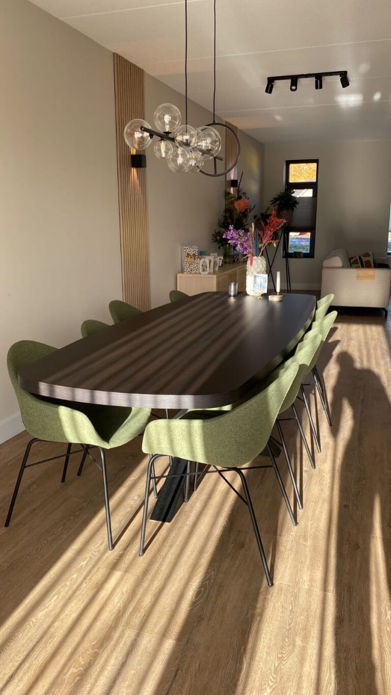 Meubelmakerij Geesteren - Tafel Bruin - CowMeubelen.nl